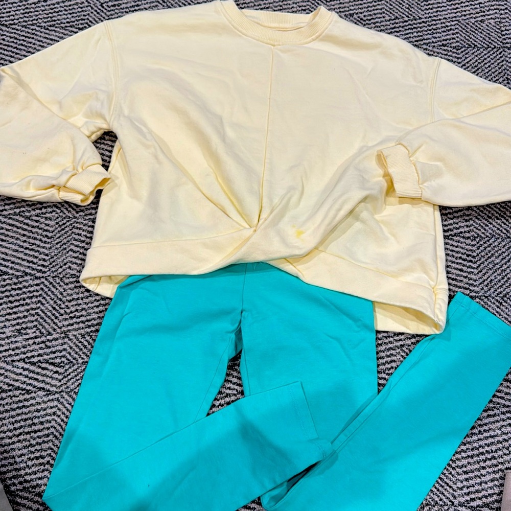 Sweatshirt Outfit